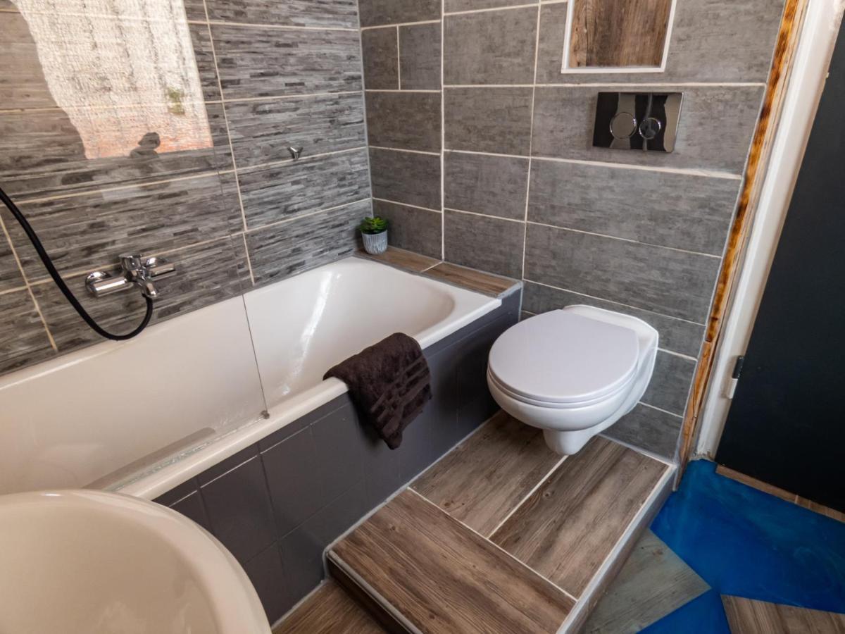 #213 Lux-Room - Zentrum Neuss - Naehe Duesseldorf Messe Mit Netflix & Prime Exterior photo